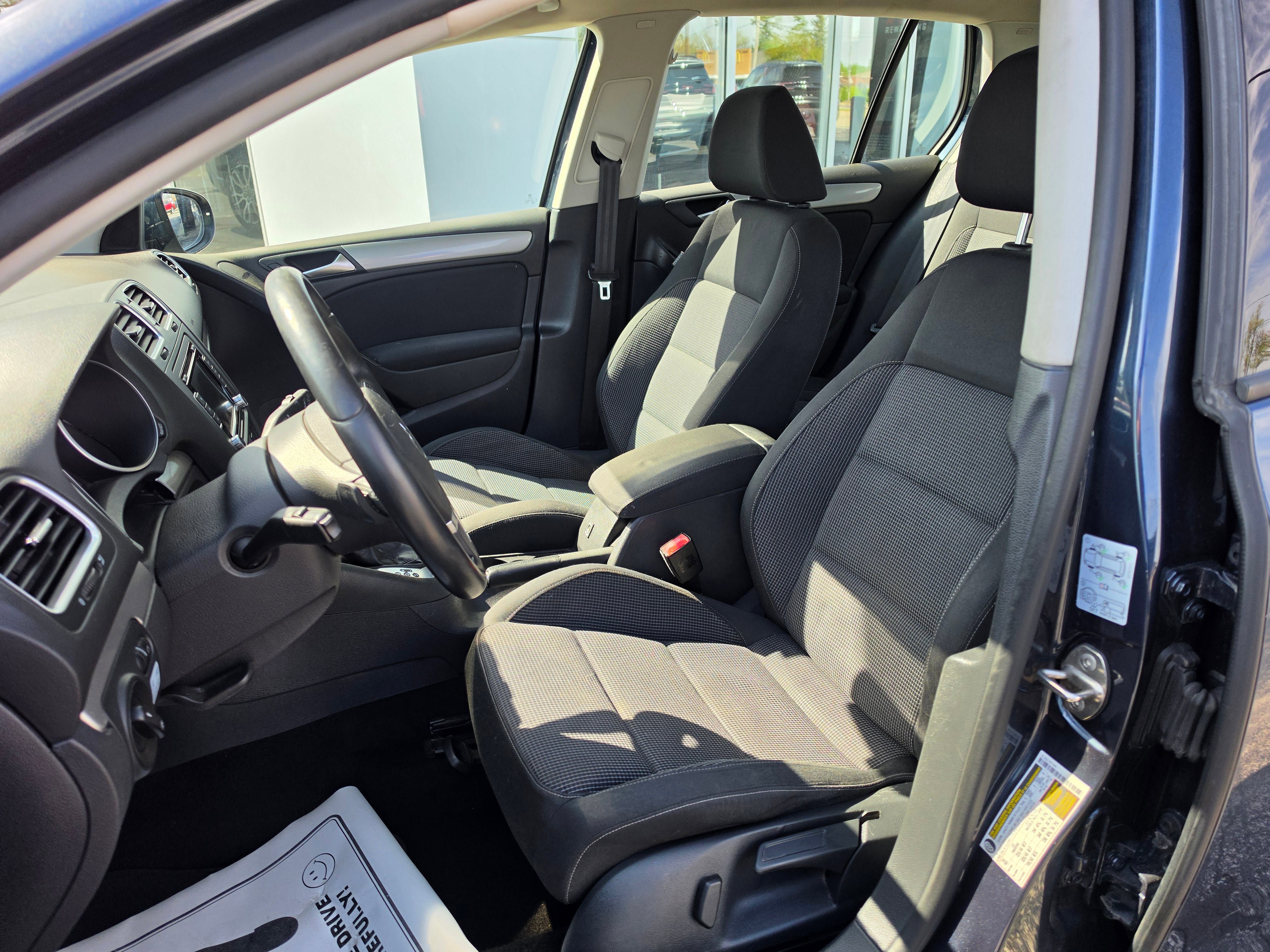 Used 2013 Volkswagen Golf TDI FWD image 10