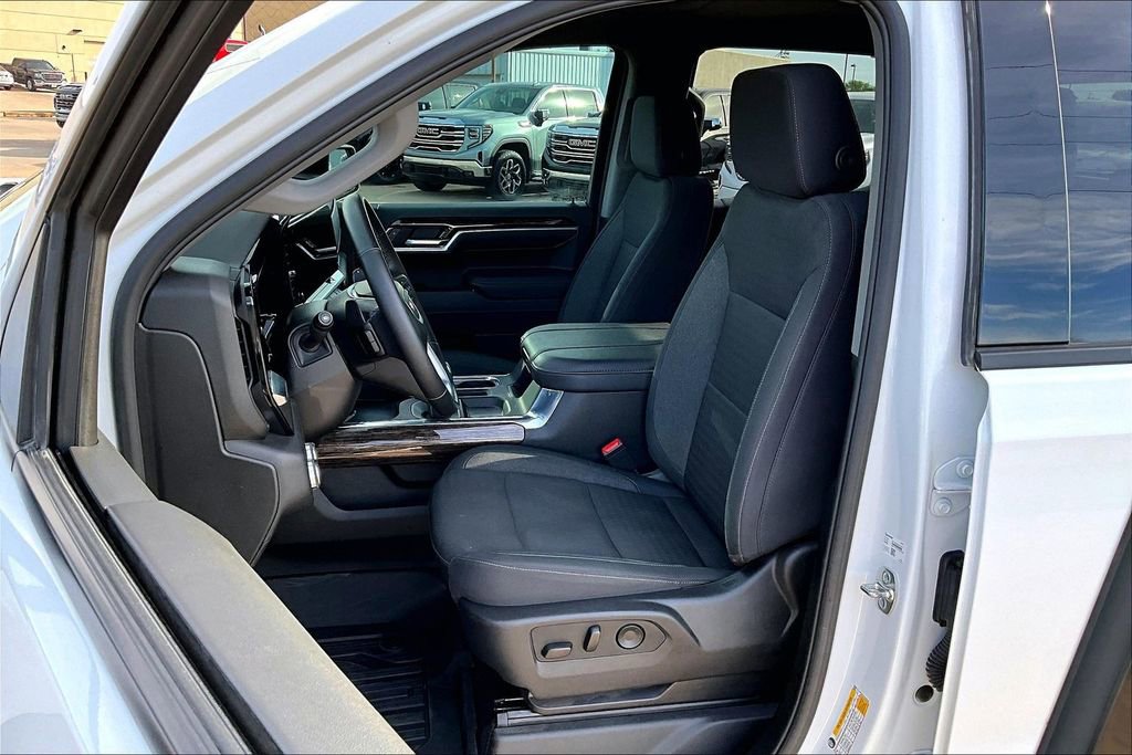 Used 2025 GMC Sierra 1500 Elevation AWD/4WD image 32