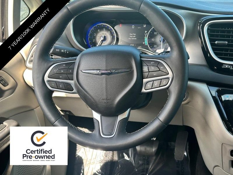 Certified 2024 Chrysler Pacifica Touring-L FWD image 13