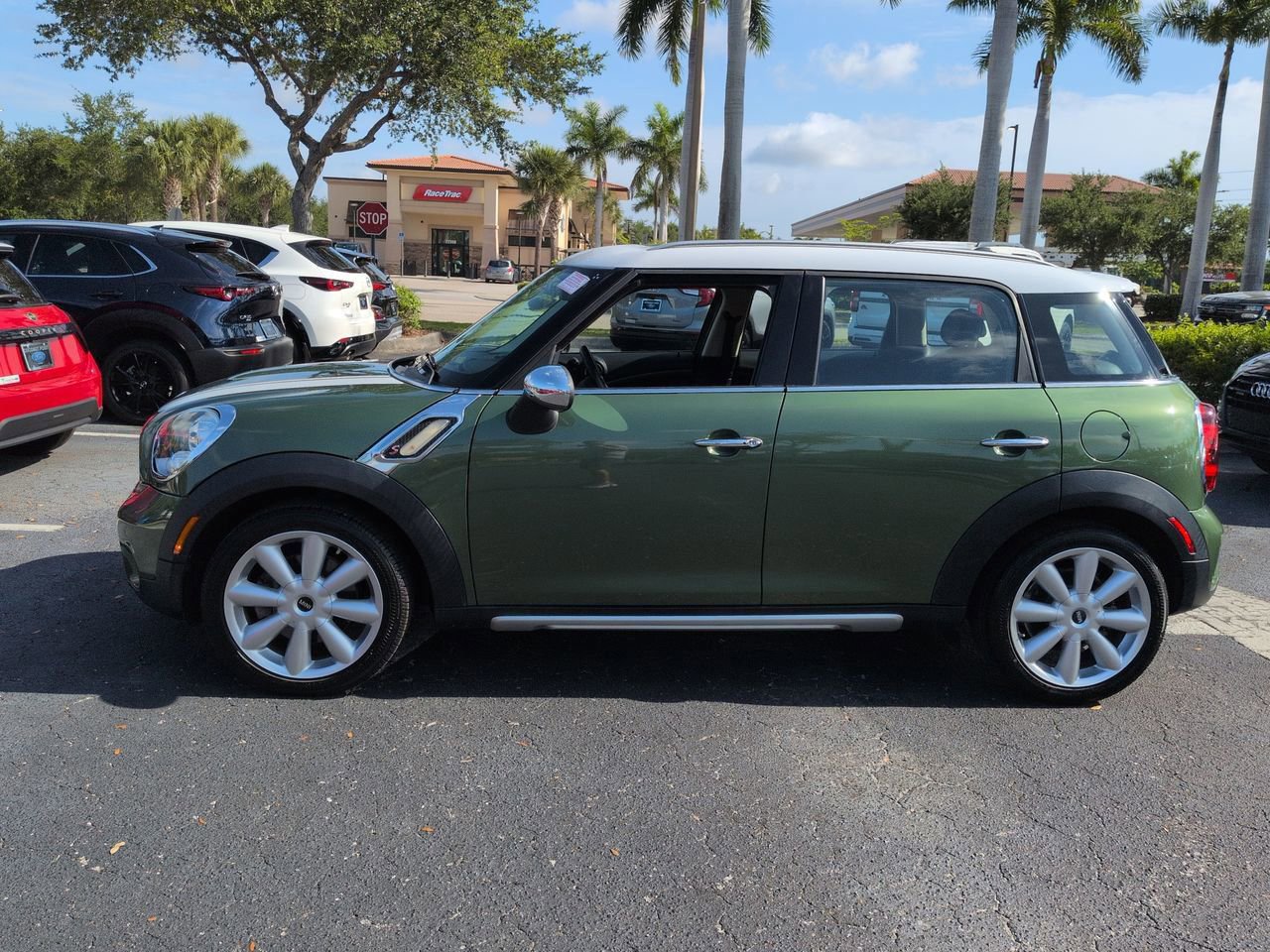 Used 2016 MINI Cooper Countryman S FWD image 6