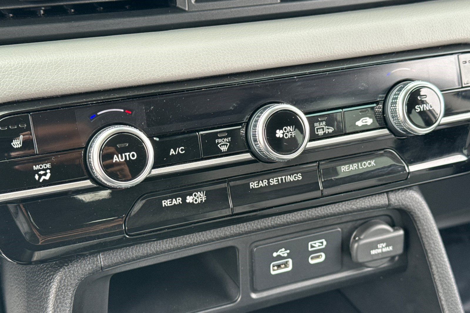 Certified 2025 Honda Pilot EX-L image 17