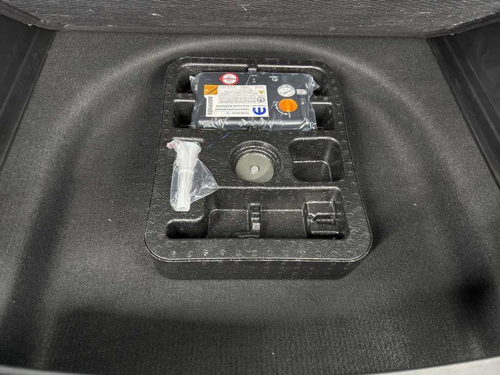 New 2025 Jeep Compass Limited w/ Sun & Sound Group image 9