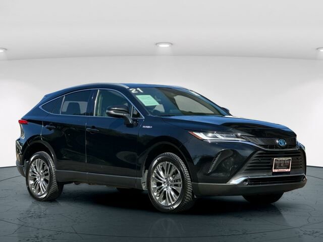 Used 2021 Toyota Venza XLE w/ Carpet Mat Package (TMS) image 9