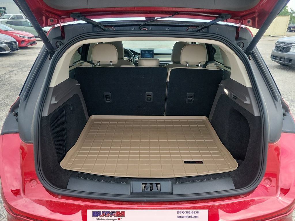 Used 2022 Lincoln Corsair AWD w/ Premium Package image 6