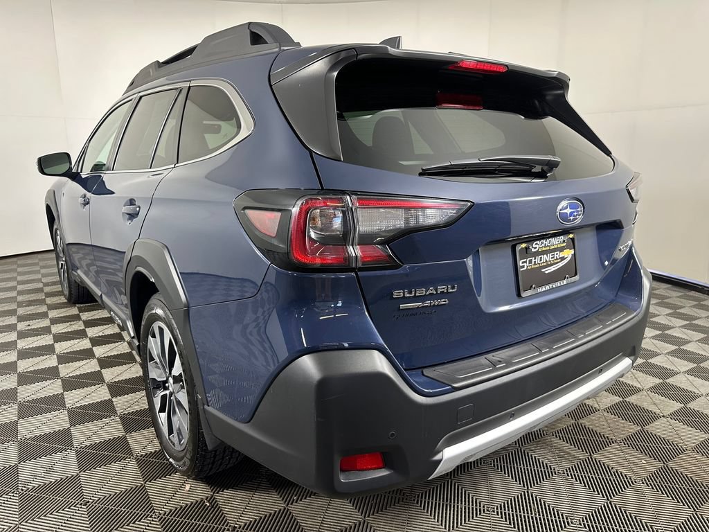 Used 2025 Subaru Outback Limited AWD/4WD image 3