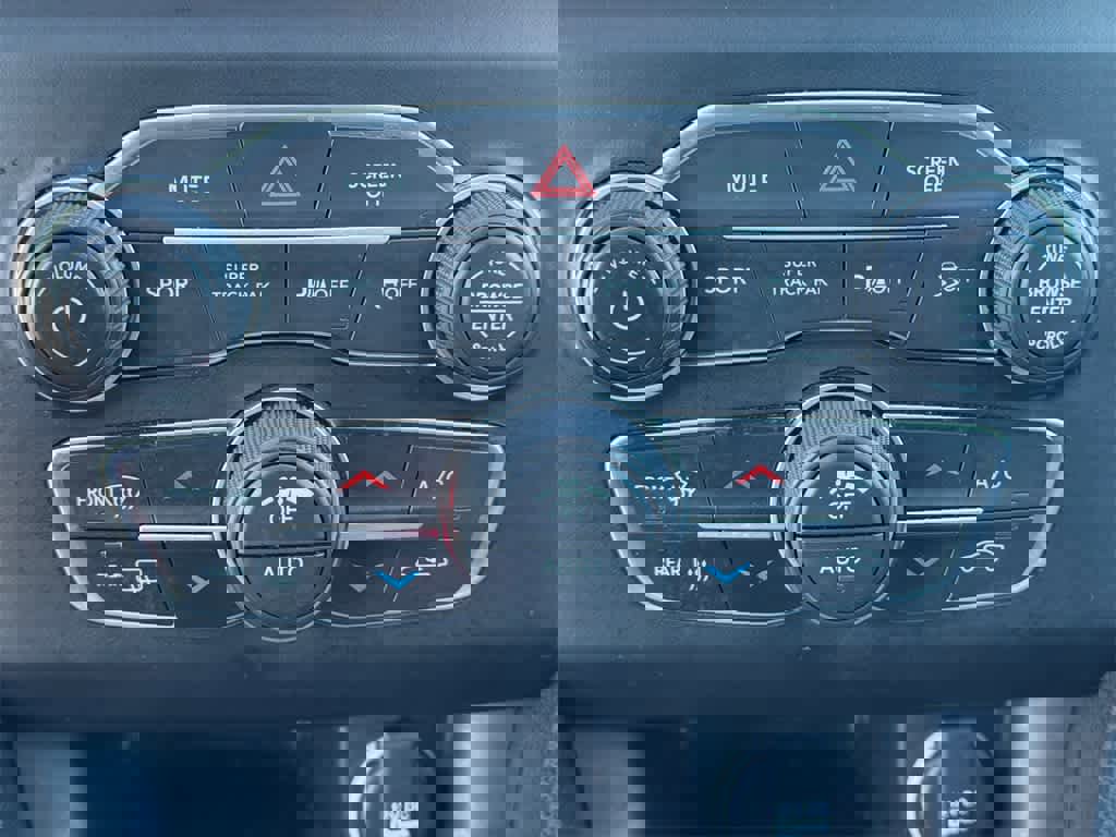 Used 2023 Dodge Charger GT image 28