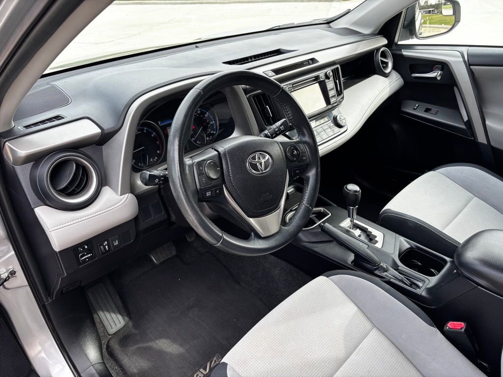 Used 2017 Toyota RAV4 XLE image 11