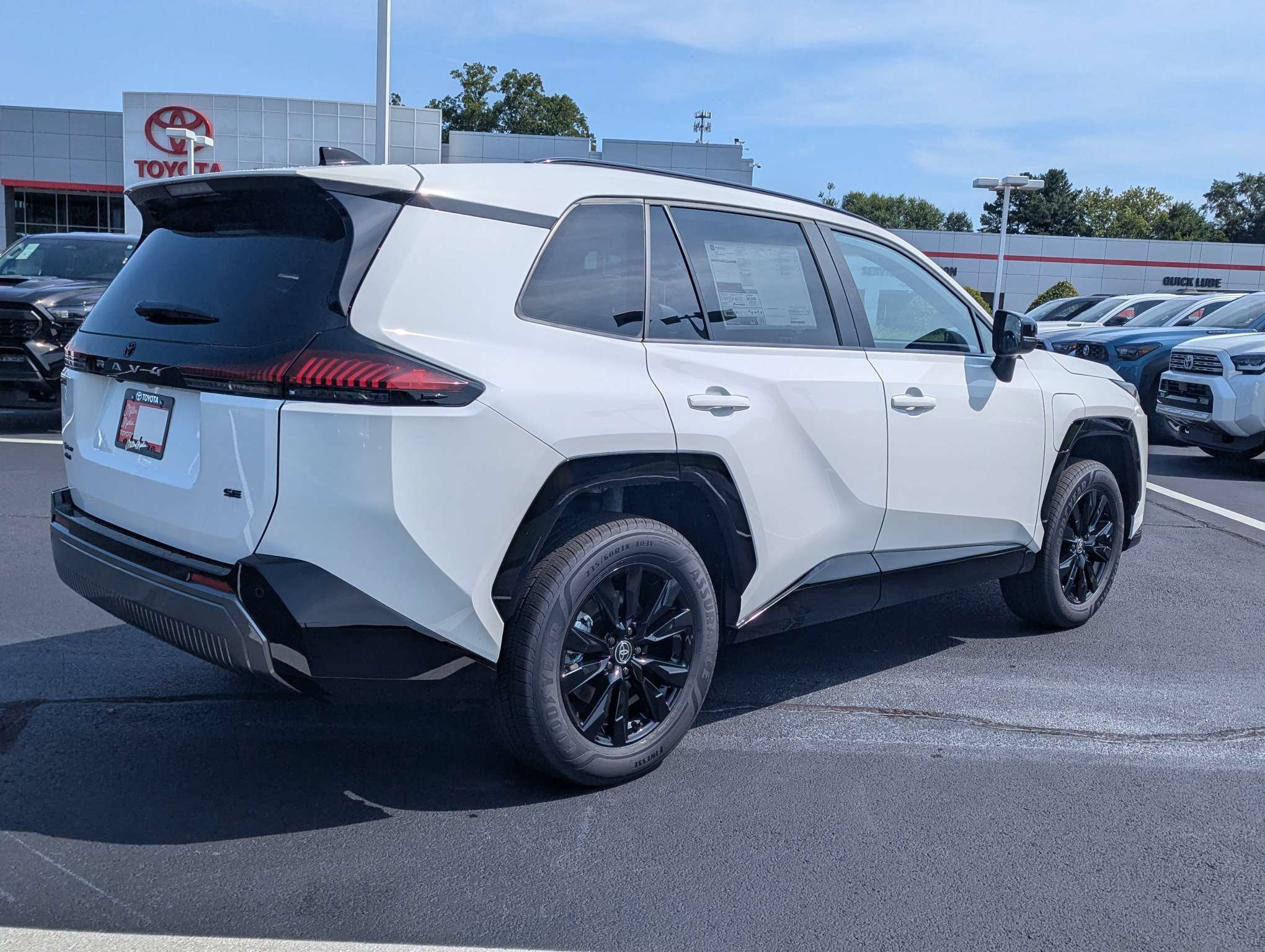 New 2026 Toyota RAV4 SE w/ Convenience Package AWD/4WD image 3