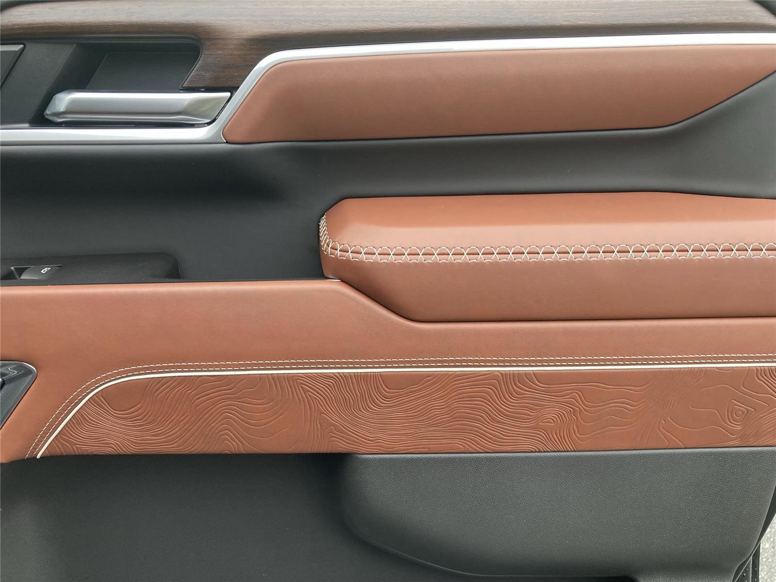 New 2026 GMC Sierra 2500 Denali Ultimate image 17