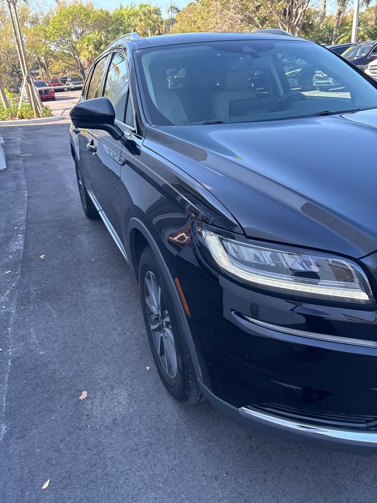 Used 2023 Lincoln Nautilus Standard w/ Premium Package image 15