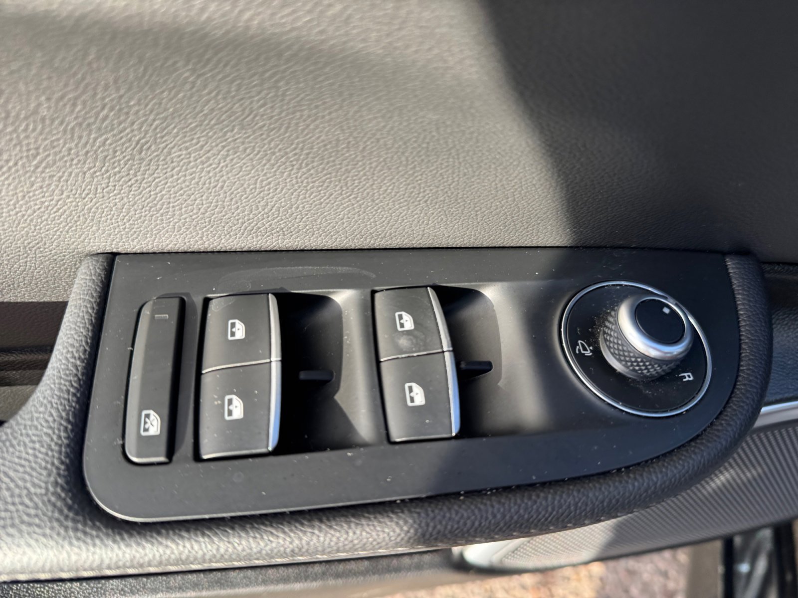 Used 2022 Alfa Romeo Giulia Ti image 12