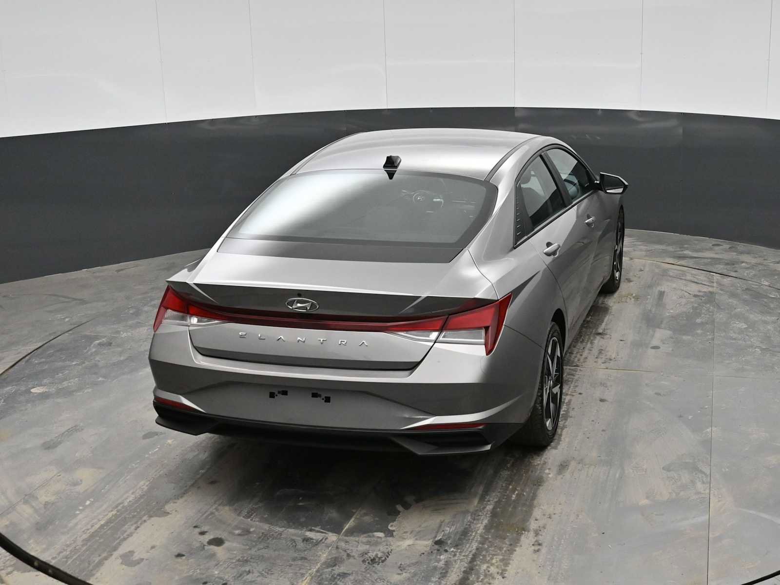 Used 2023 Hyundai Elantra SEL w/ Convenience Package image 26