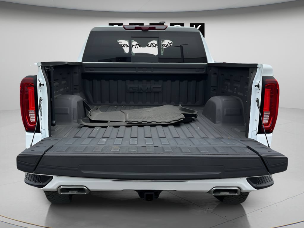 Used 2025 GMC Sierra 1500 AT4 w/ AT4 Premium Package AWD/4WD image 9