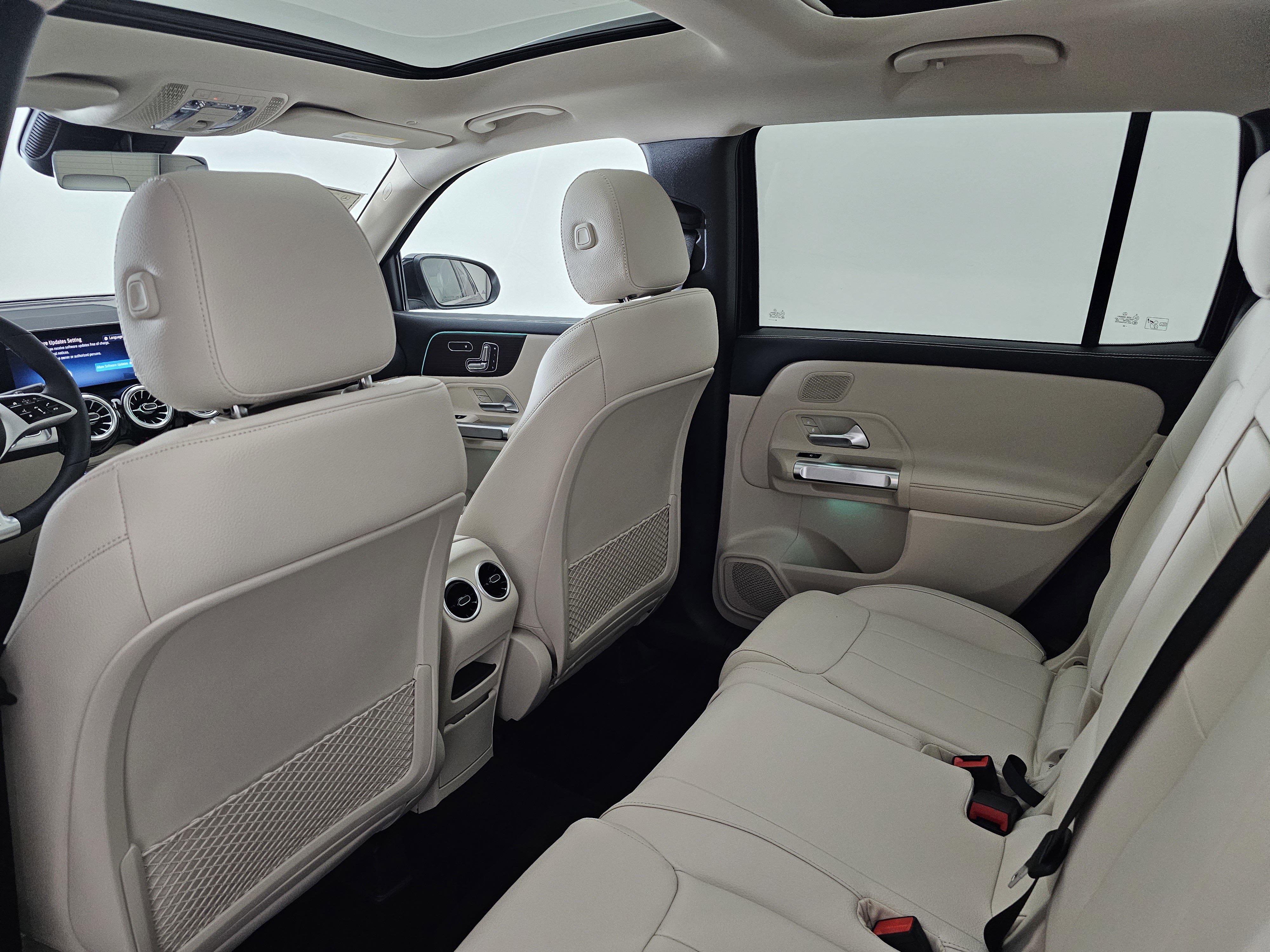 New 2026 Mercedes-Benz GLB 250 4MATIC image 19