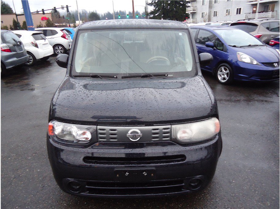 Used 2014 Nissan Cube 1.8 S w/ Interior Designer Package FWD image 2