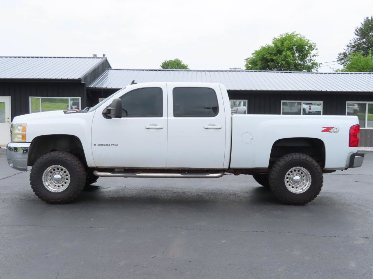 Used 2008 Chevrolet Silverado 2500 LTZ w/ Suspension Package, Off-Road AWD/4WD image 3