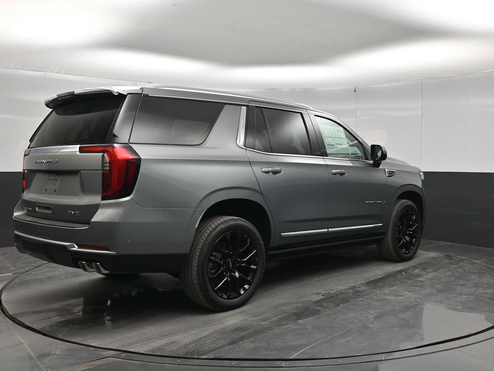 New 2026 GMC Yukon Denali w/ Sun & Power Step Package AWD/4WD image 7