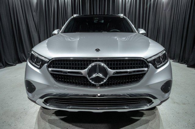 New 2026 Mercedes-Benz GLC 300 image 2