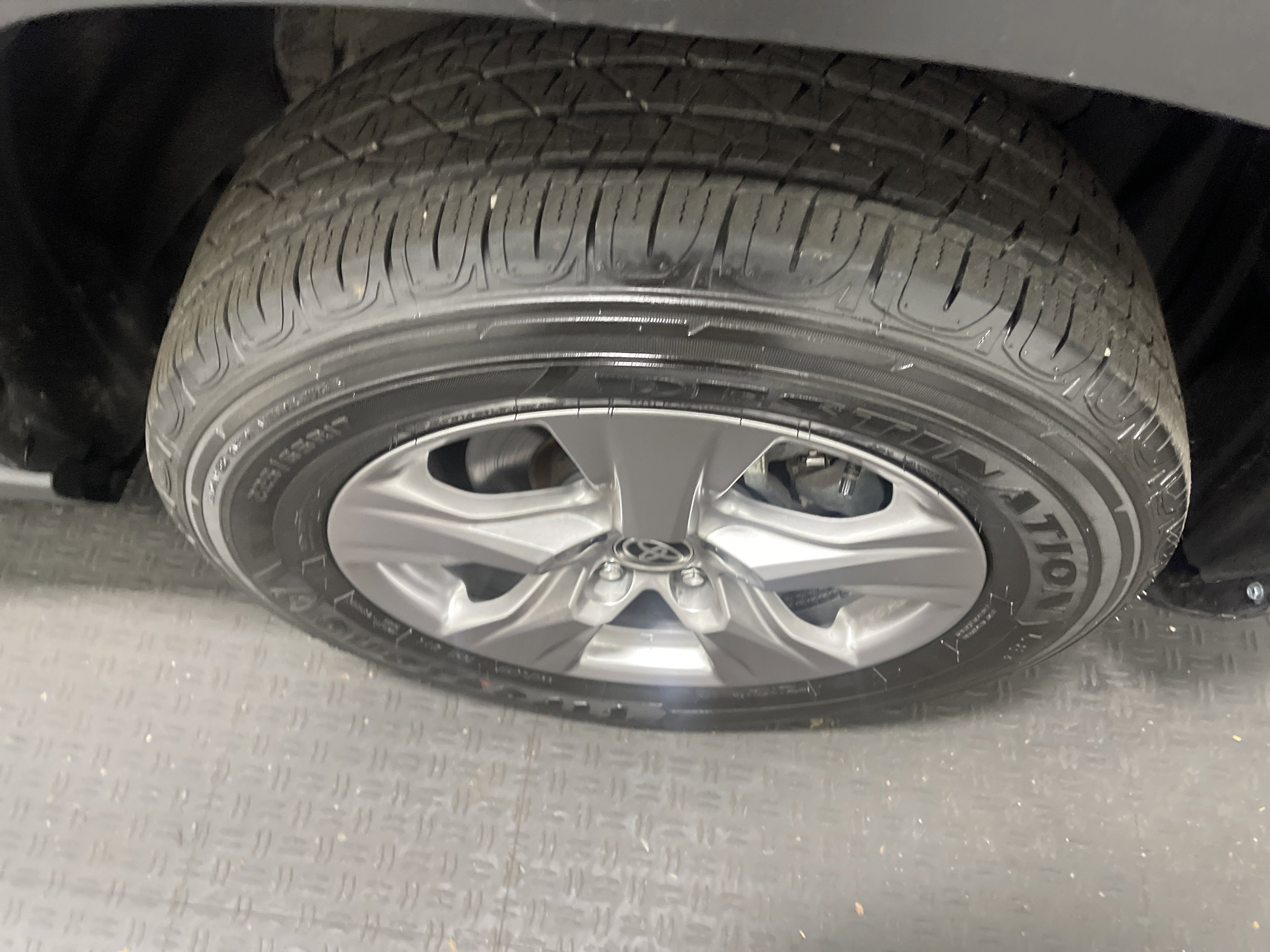 Used 2024 Toyota RAV4 XLE image 28