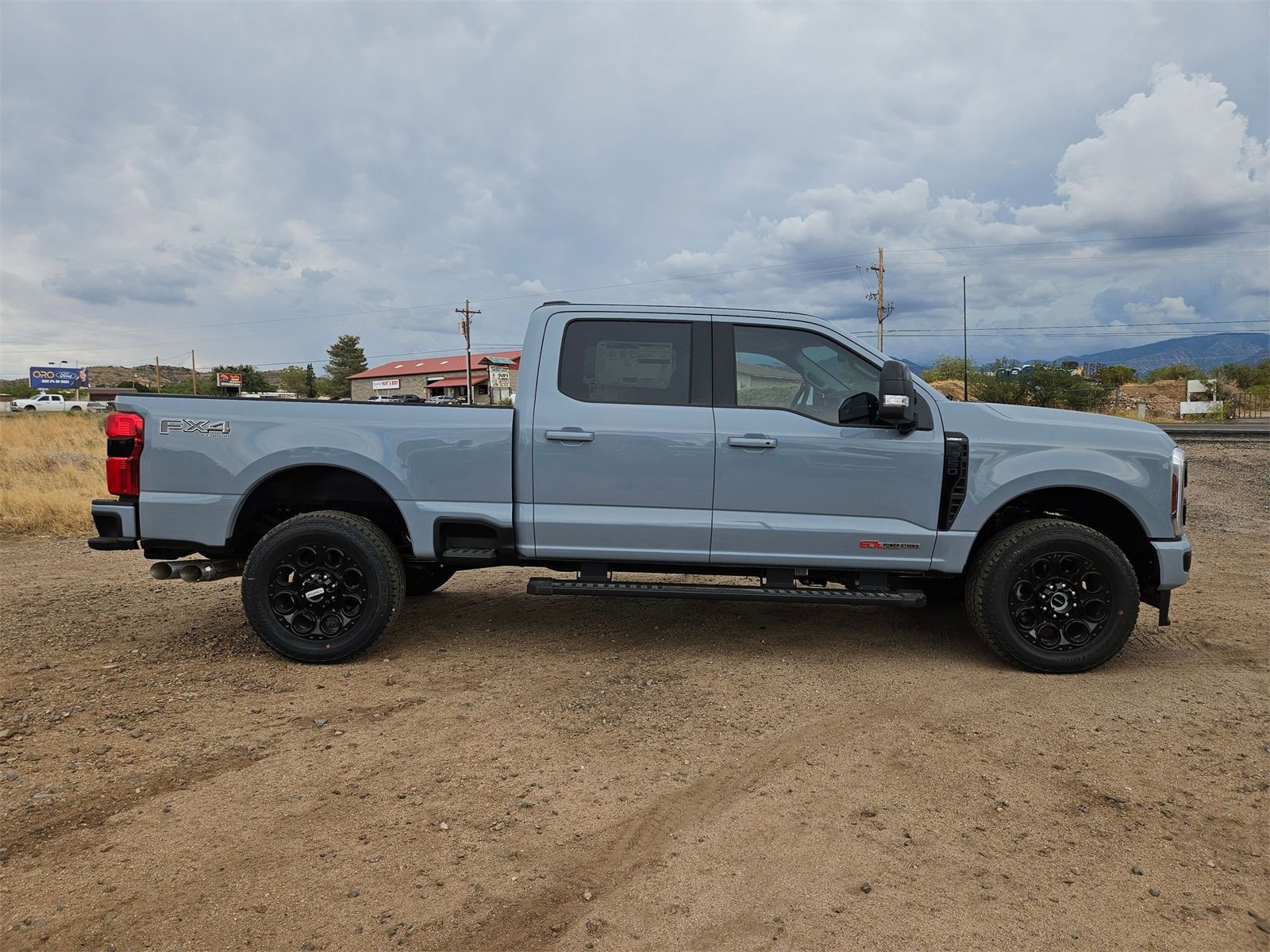 New 2025 Ford F350 Lariat w/ Lariat Ultimate Package image 4