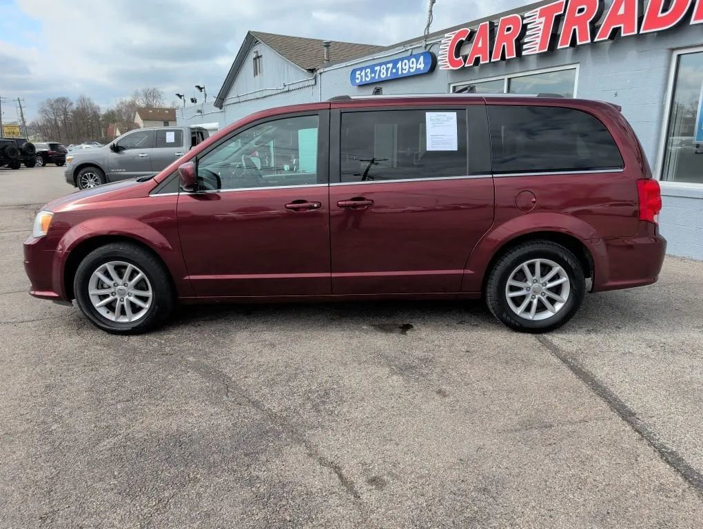 Used 2018 Dodge Grand Caravan SXT image 5