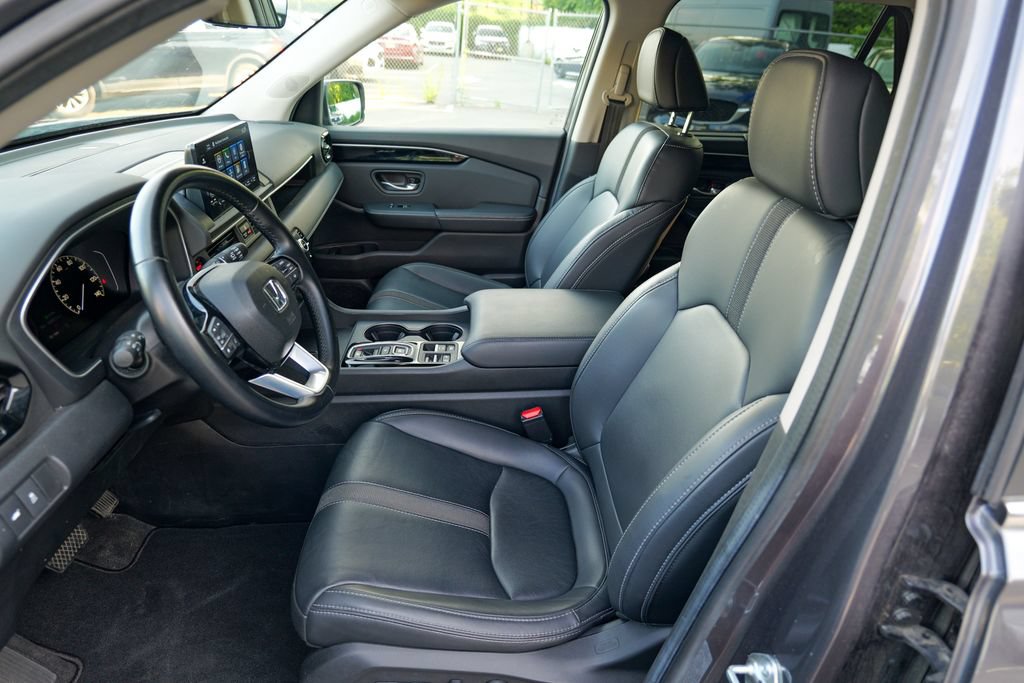 Used 2025 Honda Pilot EX-L image 22