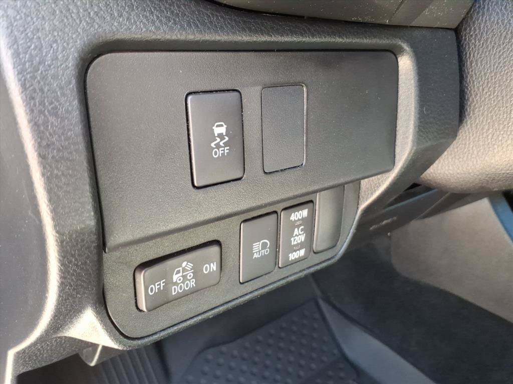 Used 2023 Toyota Tacoma TRD Off-Road AWD/4WD image 21