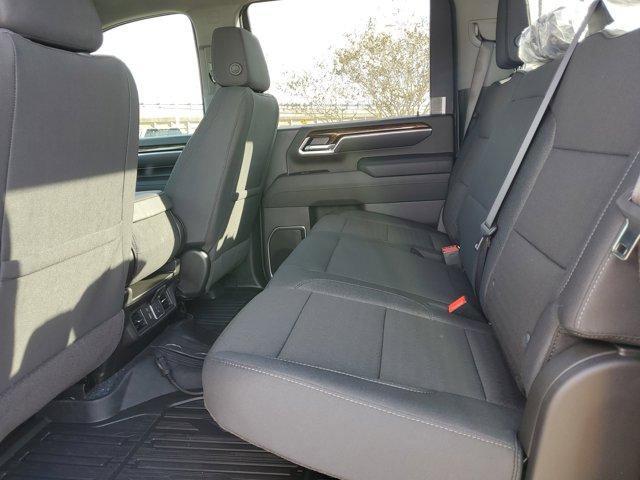 New 2026 GMC Sierra 2500 SLE image 17