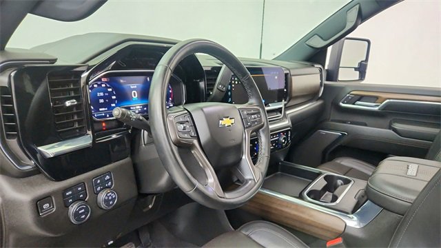 Used 2024 Chevrolet Silverado 3500 High Country image 20