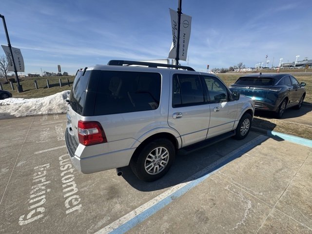 Used 2014 Ford Expedition XLT w/ Leather Seating Package image 3
