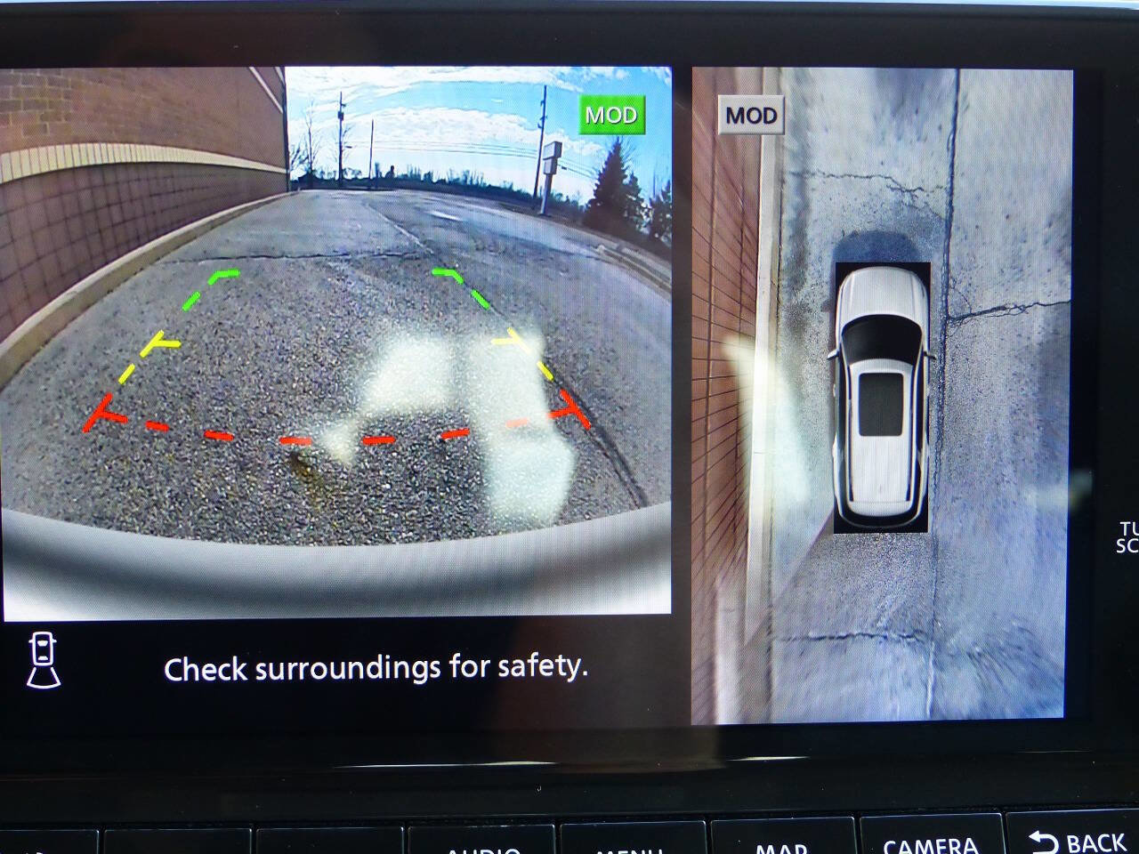 Used 2022 Nissan Pathfinder Platinum w/ Cargo Package FWD image 63