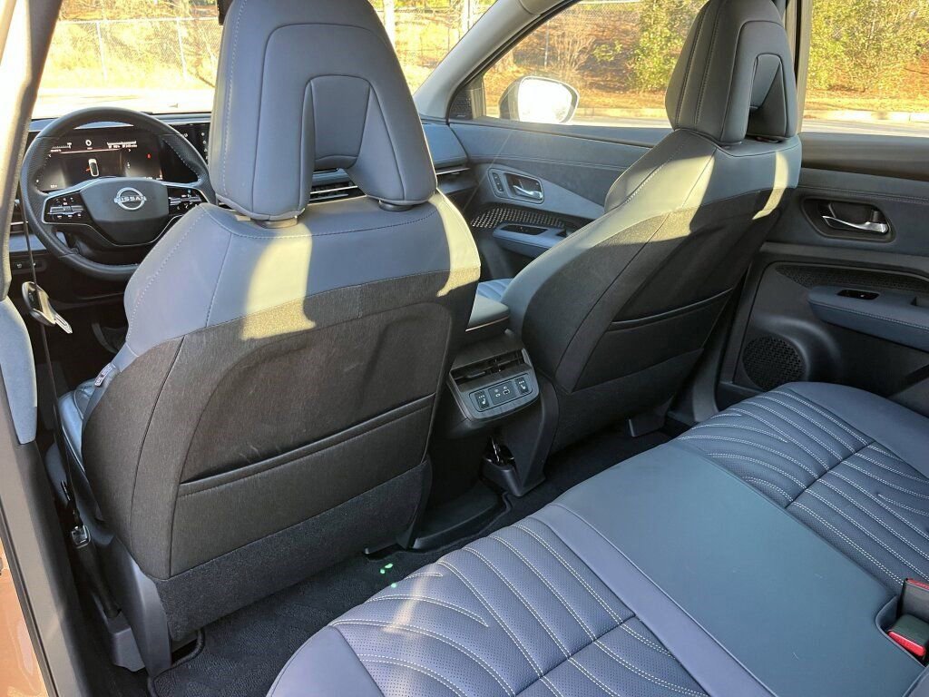 Certified 2024 Nissan Ariya AWD image 20