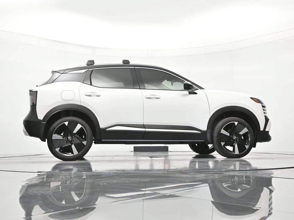 New 2026 Nissan Kicks SR w/ Cold Weather Package FWD image 38