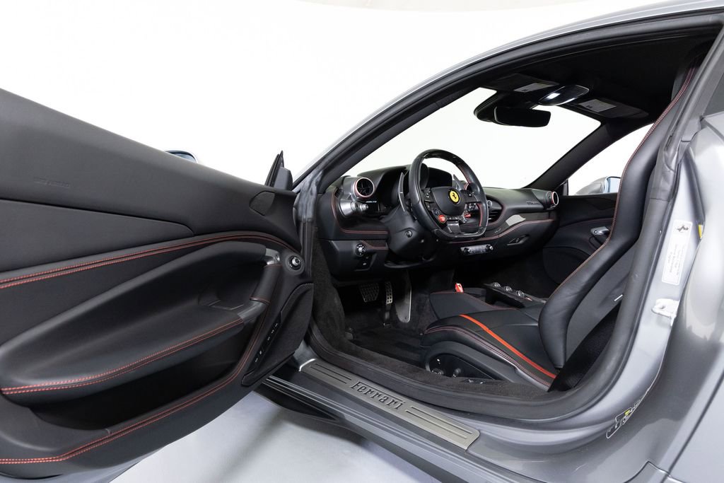 Used 2021 Ferrari F8 Tributo image 22