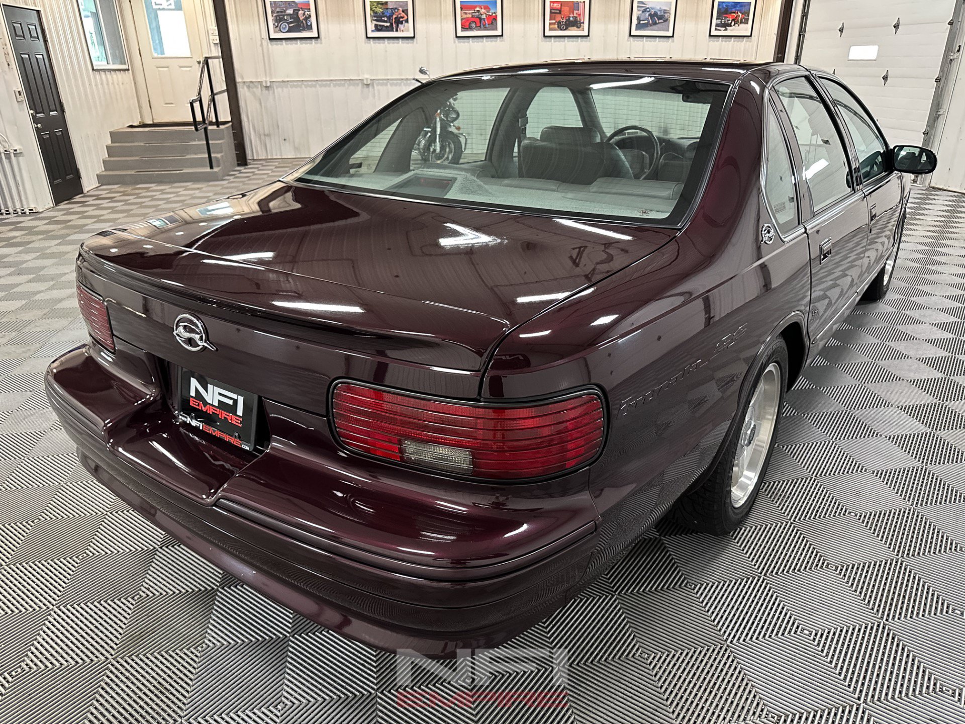 Used 1995 Chevrolet Impala SS RWD image 6