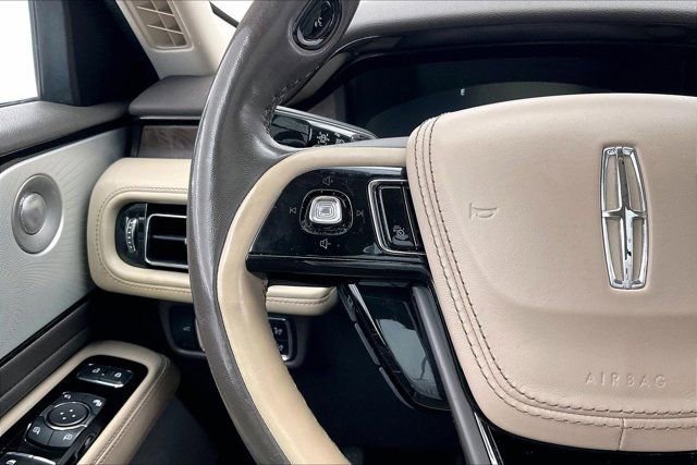Used 2020 Lincoln Aviator Reserve w/ Equipment Group 202A image 21
