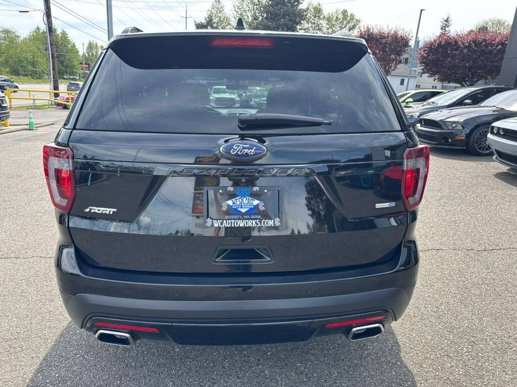 Used 2017 Ford Explorer Sport w/ Equipment Group 401A AWD/4WD image 4
