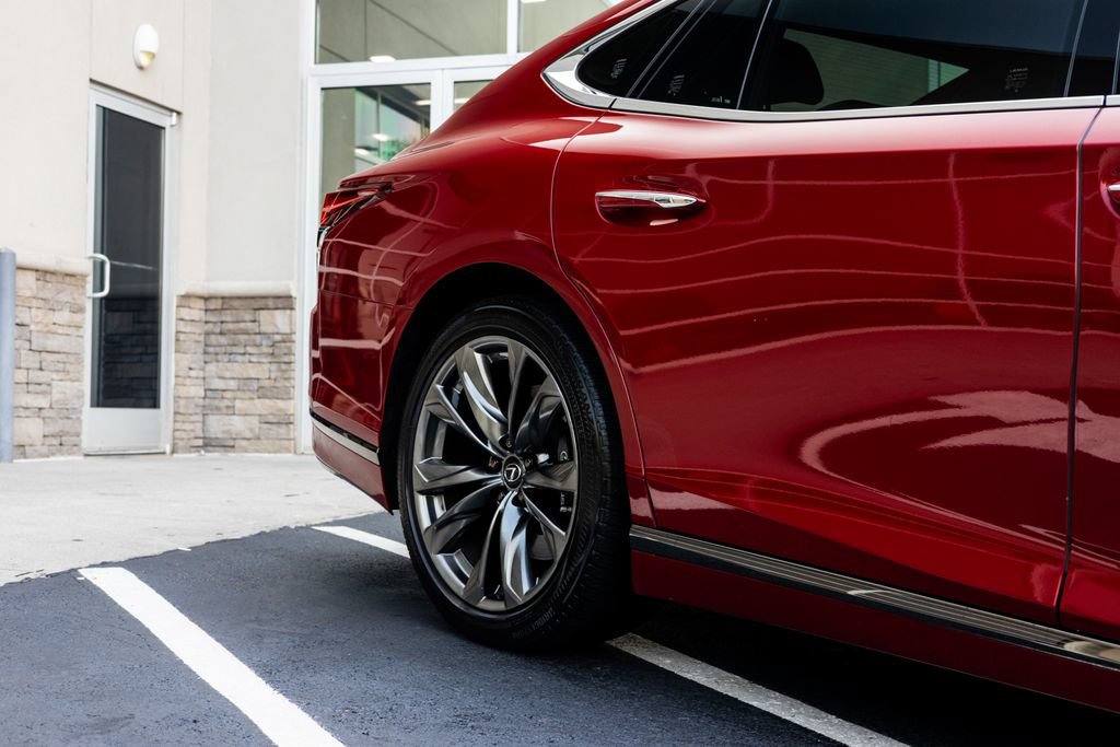 Used 2018 Lexus LS 500 F Sport w/ Accessory Package (Z2) RWD image 12