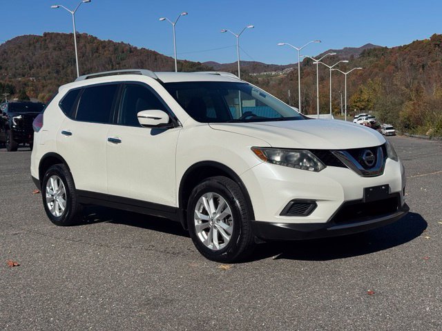 Used 2016 Nissan Rogue SV w/ SV Family Package AWD/4WD image 36