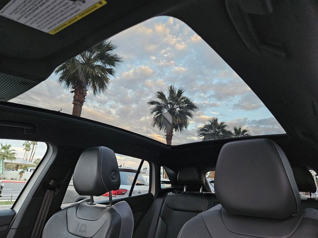 Used 2023 Volkswagen ID.4 S image 14