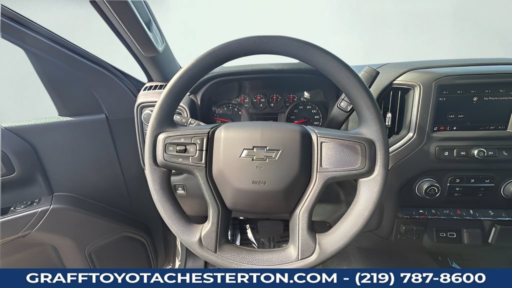 Used 2025 Chevrolet Silverado 1500 Custom Trail Boss w/ Dark Appearance Package AWD/4WD image 22
