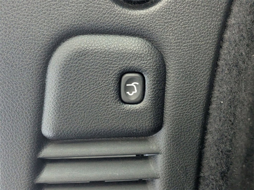 Used 2025 Dodge Durango GT image 38