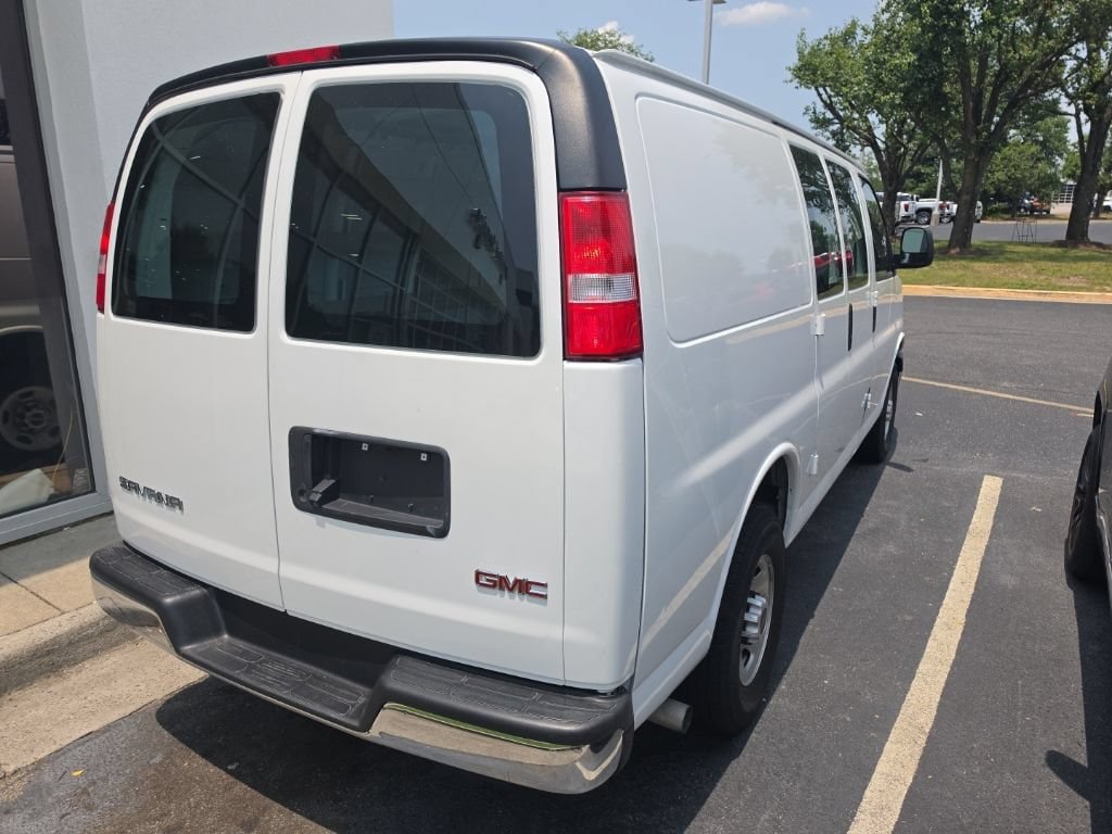 Used 2024 GMC Savana 2500 w/ Driver Convenience Package RWD image 11