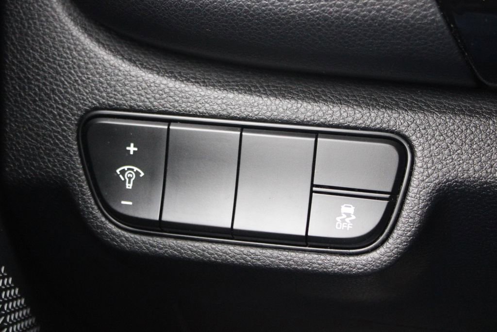 Used 2024 Kia Seltos X-Line image 29