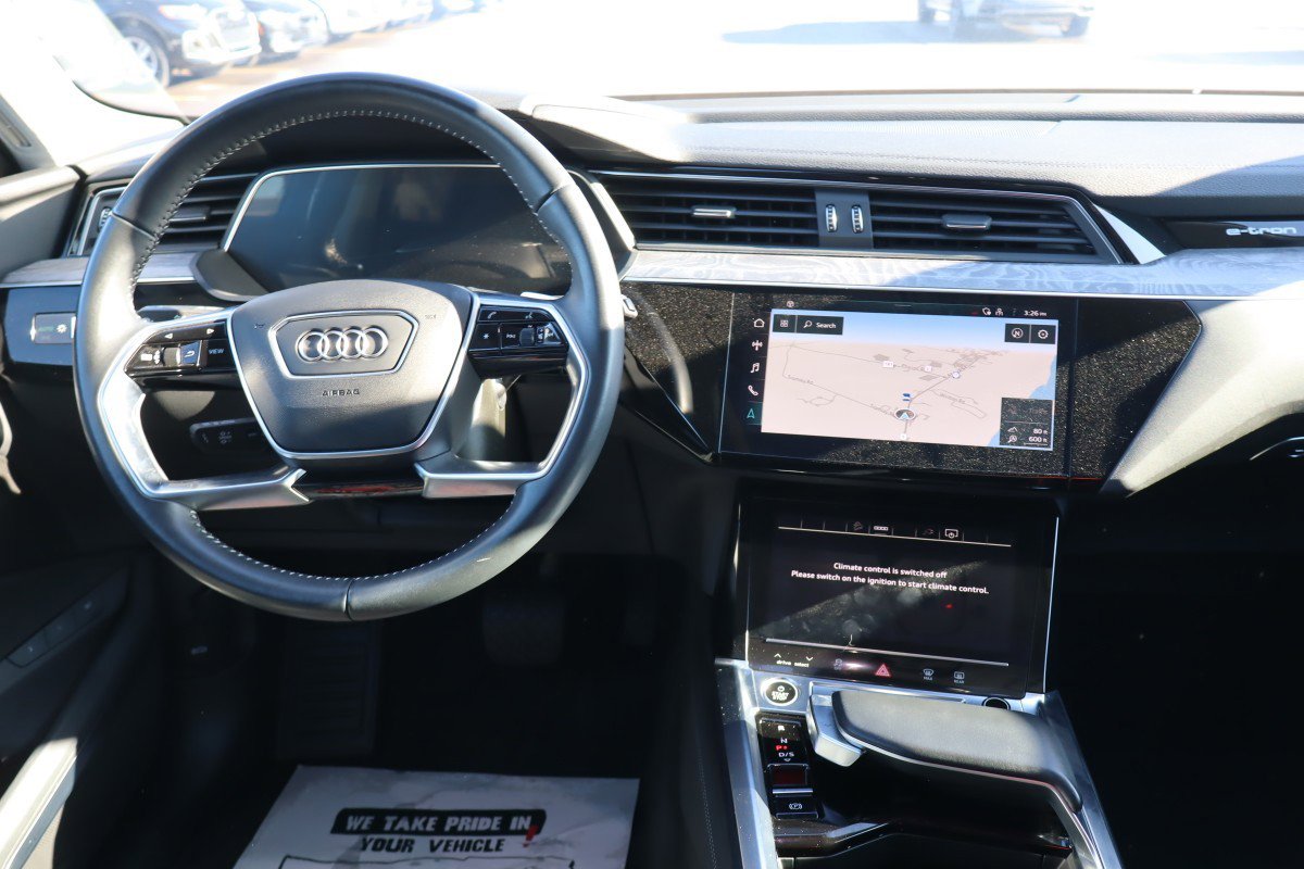 Used 2021 Audi e-tron Premium Plus w/ Premium Plus Package AWD/4WD image 12