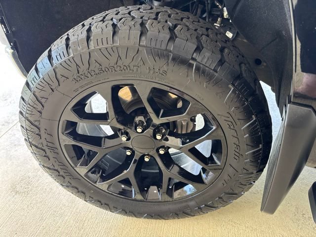 Used 2021 Chevrolet Silverado 1500 LTZ w/ LTZ Premium Package AWD/4WD image 44
