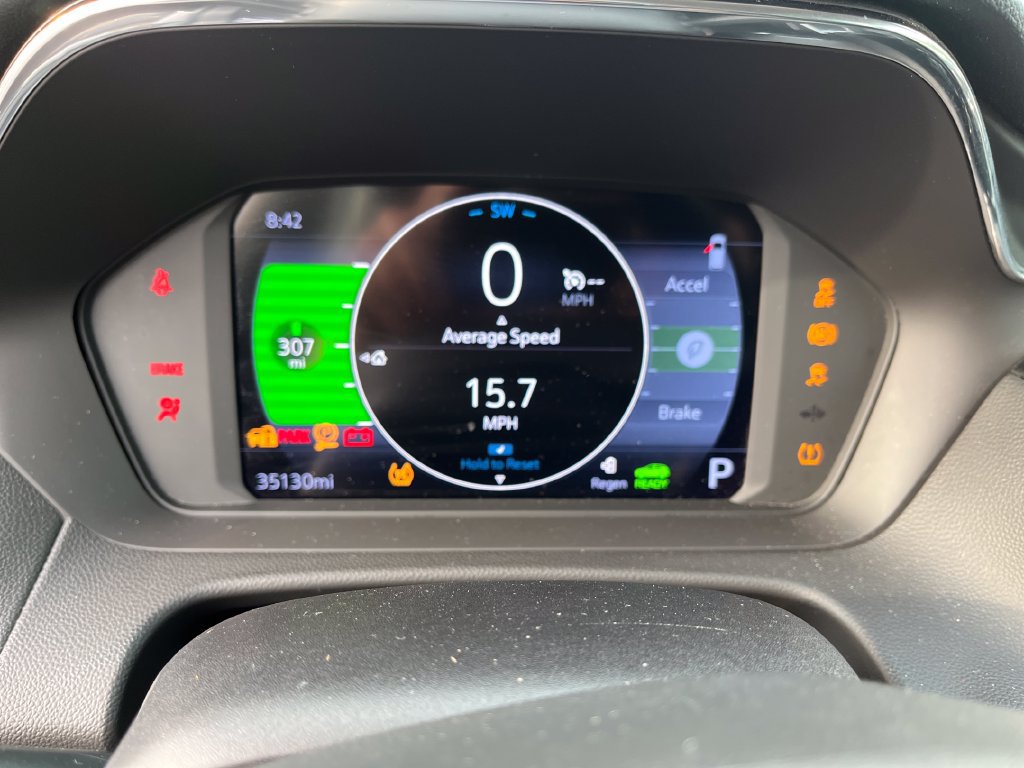 Used 2023 Chevrolet Bolt EUV LT FWD image 16