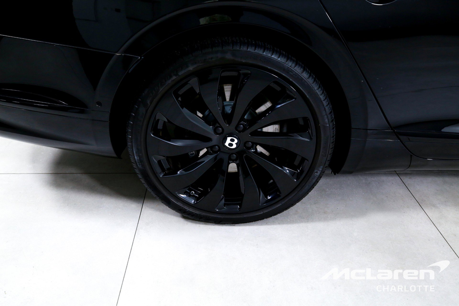 Used 2021 Bentley Flying Spur W12 image 30