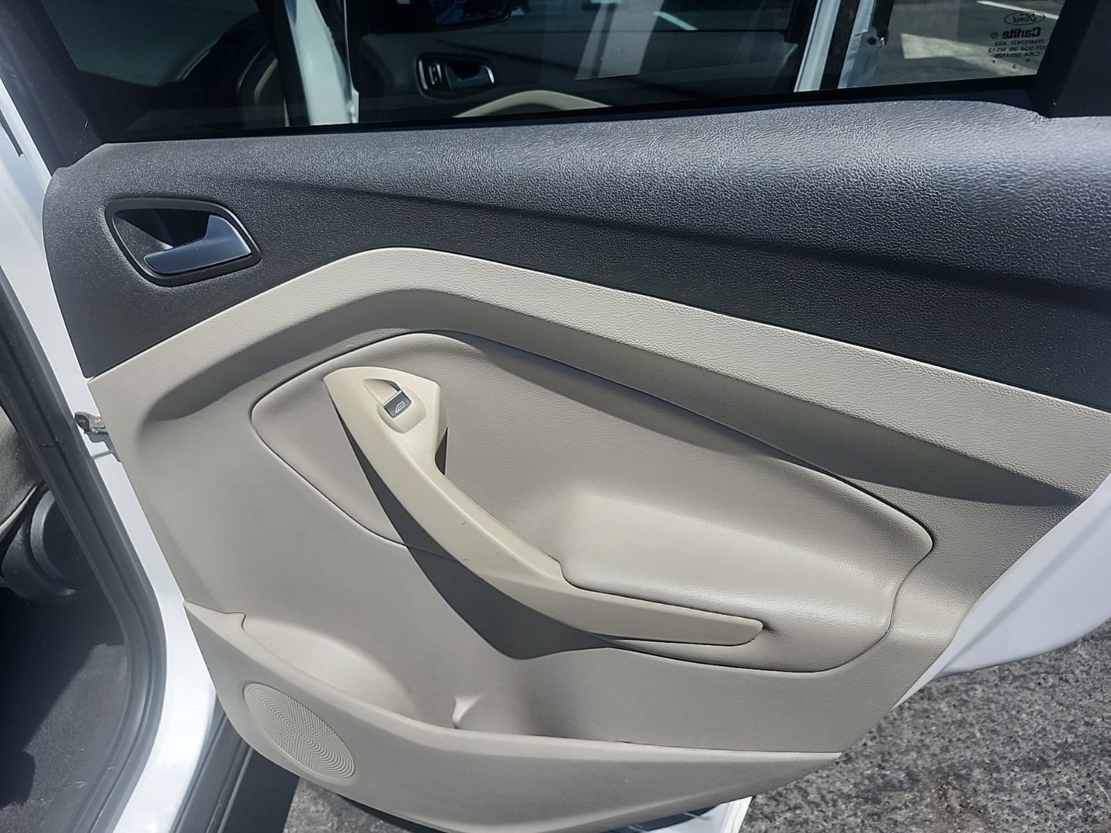 Used 2019 Ford Escape SE FWD image 22