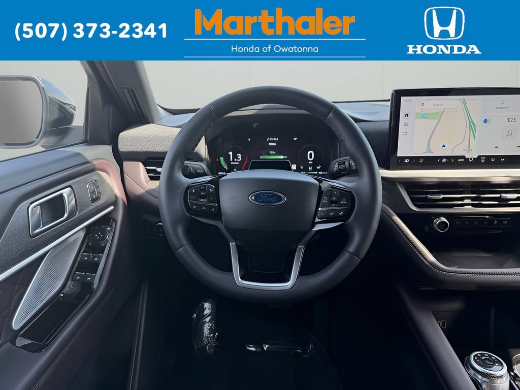 Used 2026 Ford Explorer Platinum w/ LUX Leather Package AWD/4WD image 21
